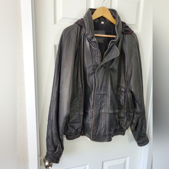Vintage Midwest International Leather Jacket - Picture 2 of 16